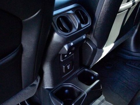 Used 2021 Jeep Gladiator Overland image 23