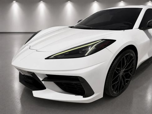 Used 2022 Chevrolet Corvette Stingray Coupe w/ 1LT RWD image 21