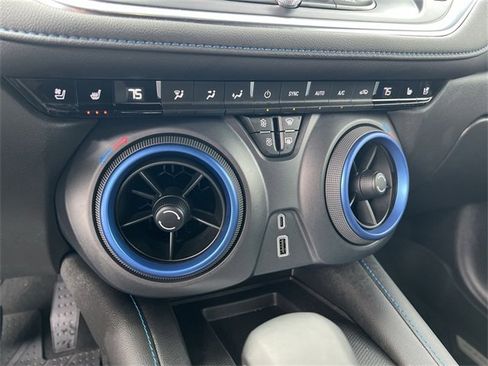 Certified 2024 Chevrolet Blazer RS w/ Driver Confidence II Package image 16
