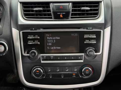 Used 2016 Nissan Altima 2.5 S w/ Power Driver Seat Package FWD image 26