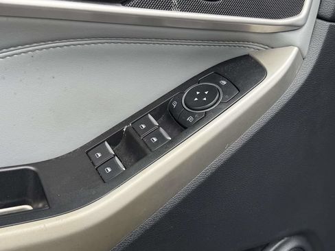 Used 2021 Ford Explorer XLT w/ Equipment Group 202A RWD image 20