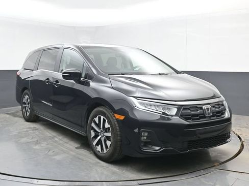 Certified 2025 Honda Odyssey EX-L image 2