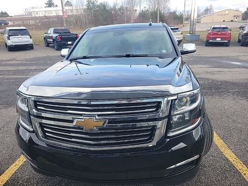 Used 2017 Chevrolet Suburban Premier AWD/4WD image 3