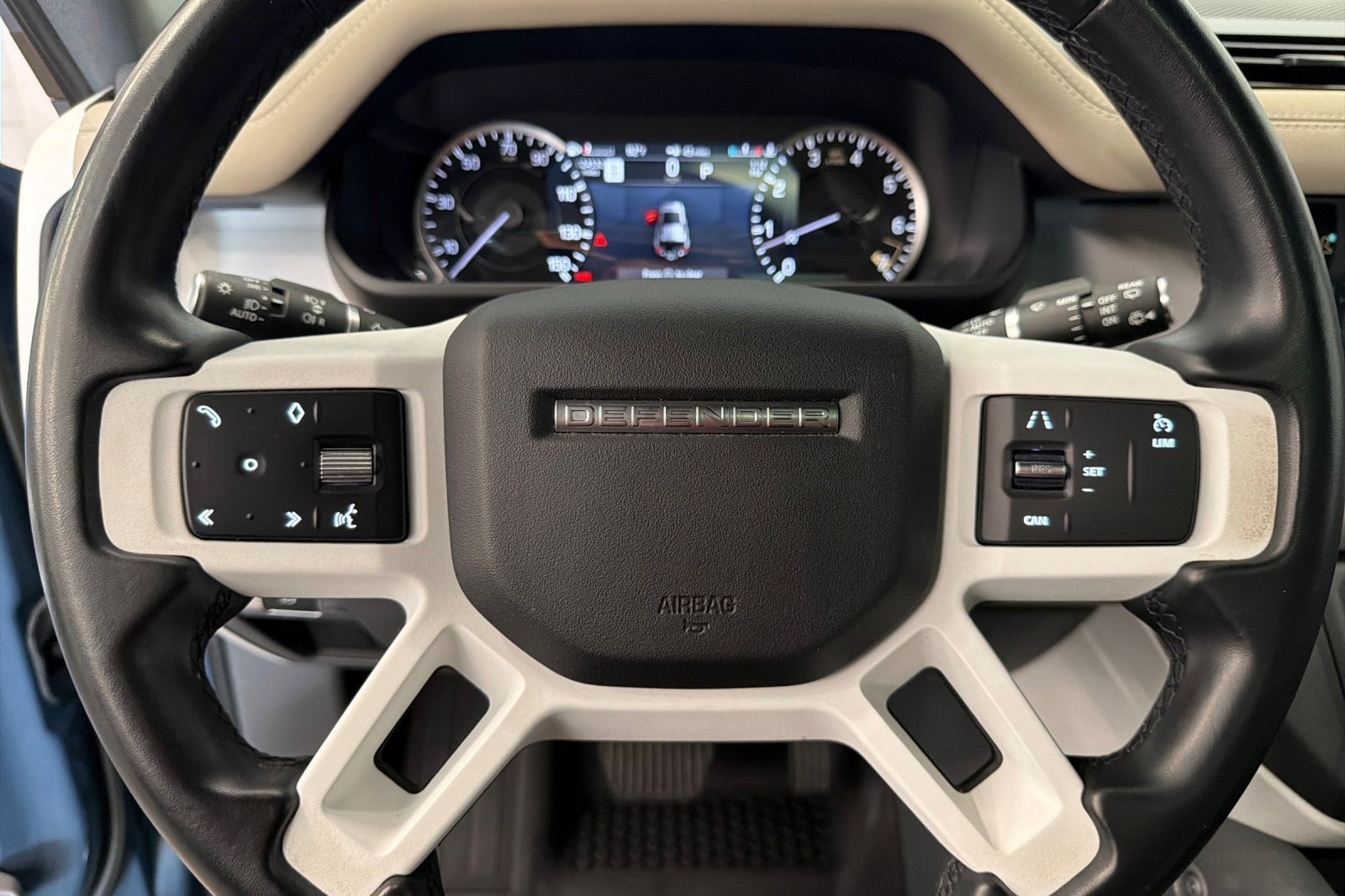 Used 2023 Land Rover Defender 110 SE AWD/4WD image 11