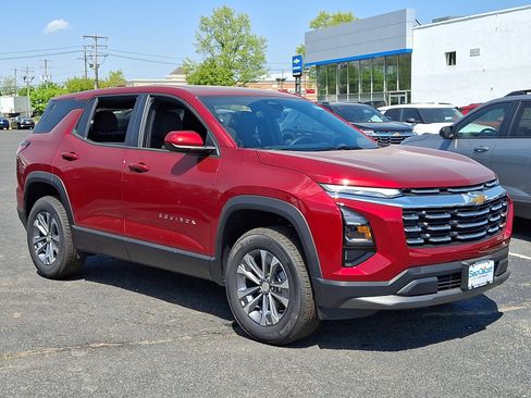 New 2026 Chevrolet Equinox LT AWD/4WD image 1