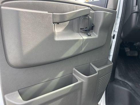 New 2026 Chevrolet Express 4500 w/ Power Convenience Package RWD image 11