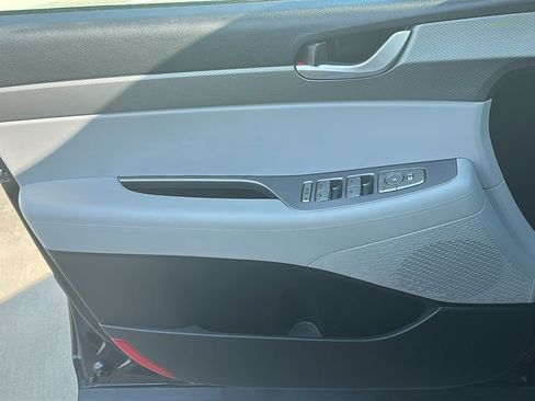 Used 2025 Hyundai Palisade SEL FWD image 19