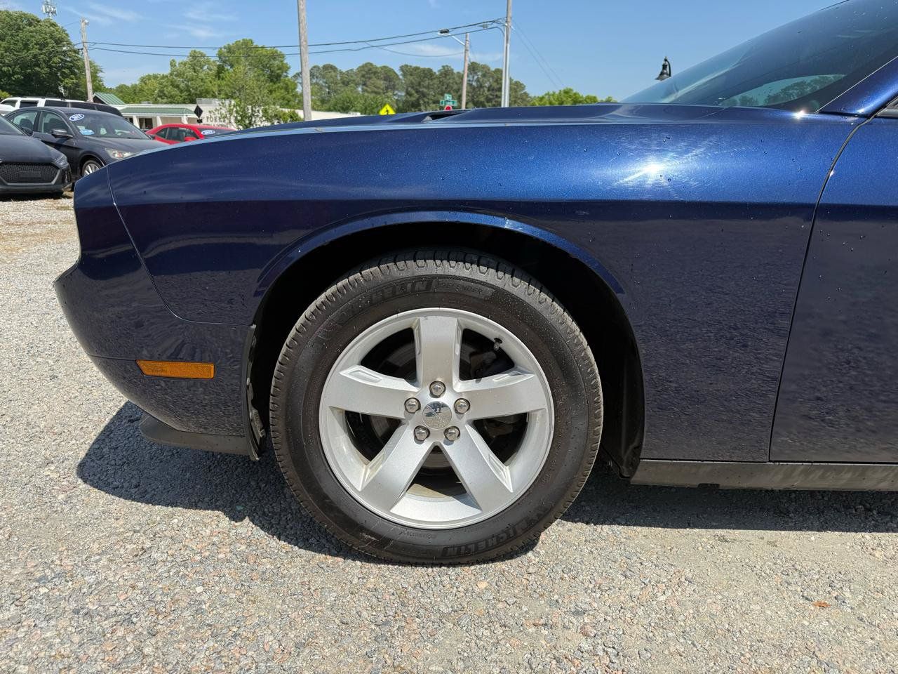 Used 2014 Dodge Challenger SXT RWD image 11