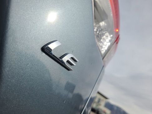 Used 2021 Toyota Corolla LE w/ Carpet Mat Package (TMS) FWD image 27