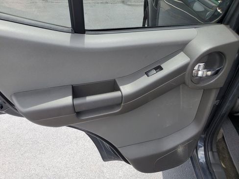 Used 2013 Nissan Xterra S RWD image 14