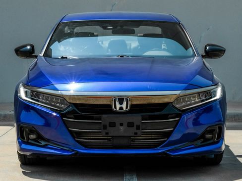 Used 2021 Honda Accord Sport image 5