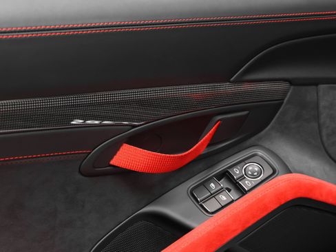 Certified 2018 Porsche 911 GT2 RS RWD image 88