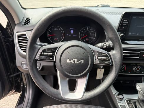 Certified 2023 Kia Seltos LX AWD/4WD image 15