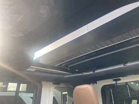 Used 2020 Jeep Wrangler Unlimited Sahara image 36