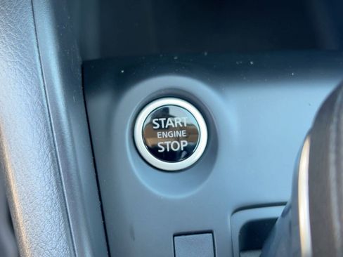 New 2025 Nissan Kicks Play S image 24