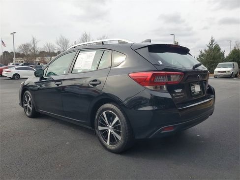 Used 2022 Subaru Impreza Premium image 6