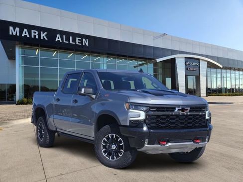Used 2024 Chevrolet Silverado 1500 ZR2 w/ Technology Package AWD/4WD image 1