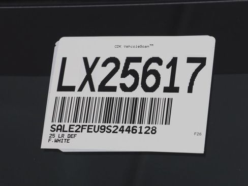 Certified 2025 Land Rover Defender 130 X-Dynamic SE AWD/4WD image 26