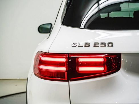 Certified 2026 Mercedes-Benz GLB 250 image 9