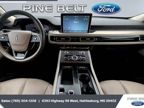 Used 2022 Lincoln Aviator Reserve w/ Elements Package Plus image 13