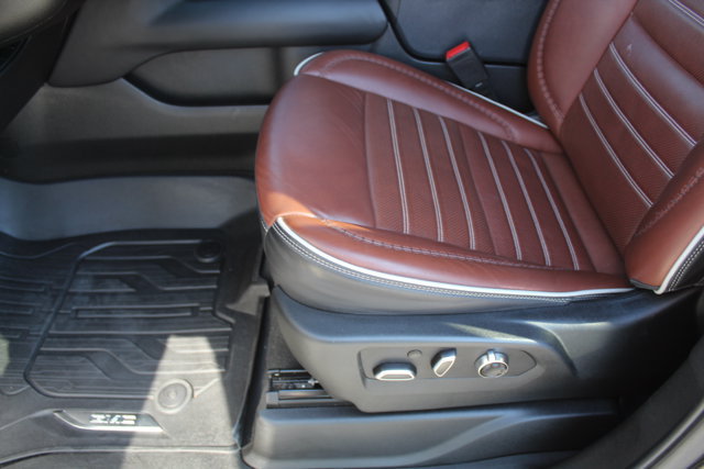 Used 2023 GMC Yukon XL Denali Ultimate w/ LPO, Floor Liner Package AWD/4WD image 40