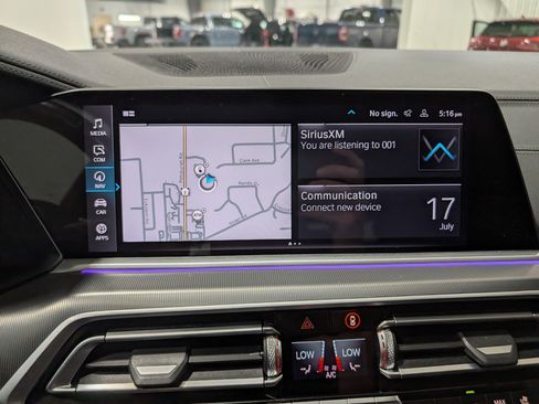 Used 2021 BMW X5 xDrive45e w/ Executive Package AWD/4WD image 23