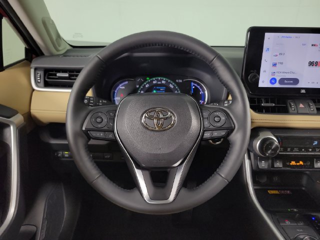 Used 2025 Toyota RAV4 XLE Premium w/ Weather Package AWD/4WD image 18