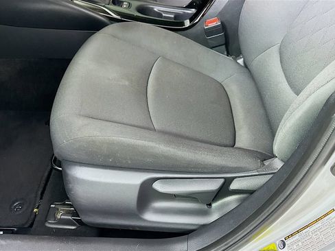 Used 2020 Toyota Corolla LE FWD image 9