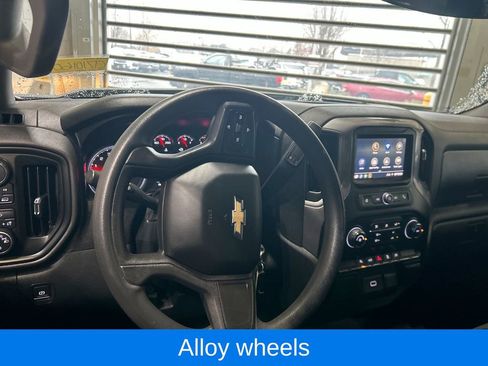 Used 2020 Chevrolet Silverado 1500 Custom w/ Custom Value Package image 13