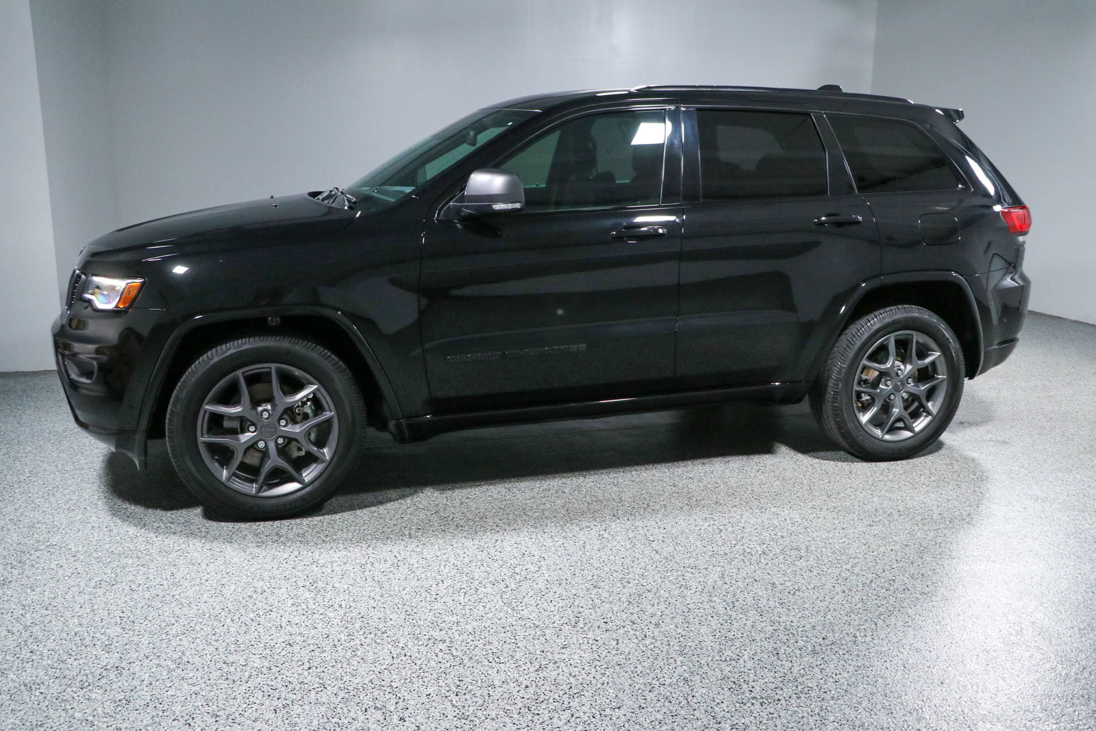 Used 2021 Jeep Grand Cherokee Limited w/ Quick Order Package 28K 80th RWD image 10
