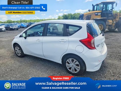 Used 2019 Nissan Versa Note S FWD image 3
