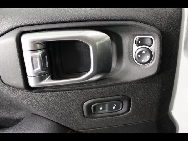 Used 2020 Jeep Wrangler Unlimited Rubicon AWD/4WD image 18