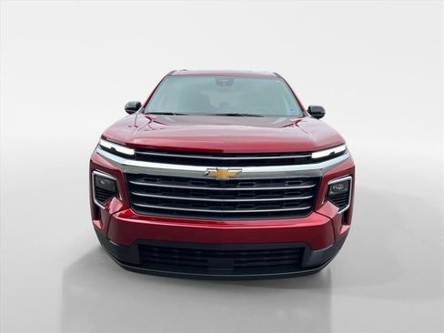 Used 2026 Chevrolet Traverse LT AWD/4WD image 8