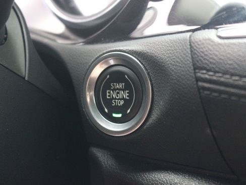 Used 2022 Buick Encore GX Essence w/ Advanced Technology Package FWD image 30