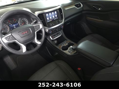 Used 2023 GMC Acadia SLE w/ Driver Convenience Package FWD image 13