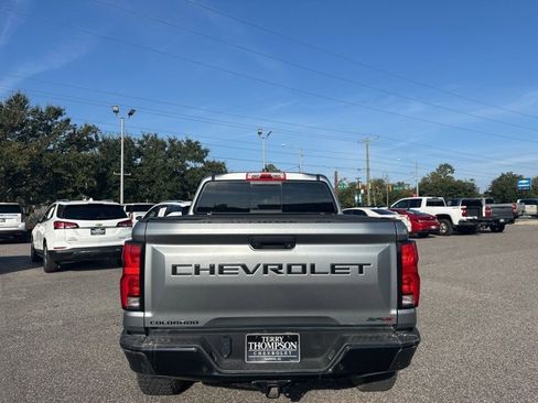 Used 2023 Chevrolet Colorado ZR2 w/ ZR2 Convenience Package III image 6