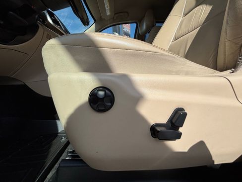 Used 2015 Jeep Grand Cherokee Limited w/ Trailer Tow Group IV image 14