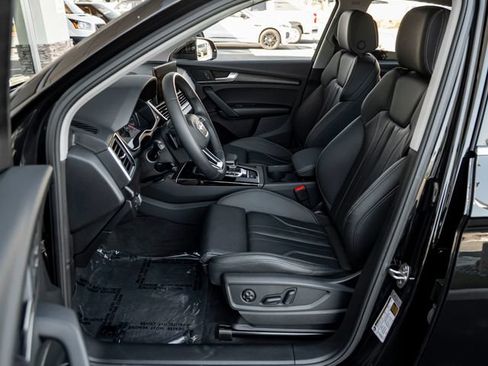 Used 2024 Audi Q5 2.0T Premium w/ Convenience Package AWD/4WD image 14