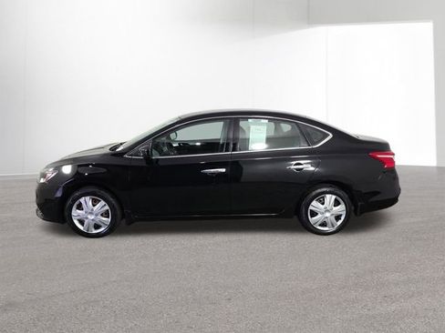 Used 2019 Nissan Sentra S FWD image 14
