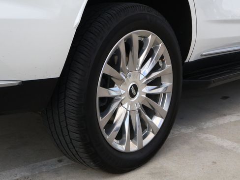 Used 2023 Cadillac Escalade Premium Luxury w/ LPO, Floor Liner Package image 12