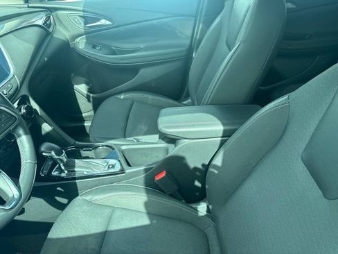 Used 2023 Buick Encore GX Preferred w/ Cold Weather Comfort Package FWD image 8