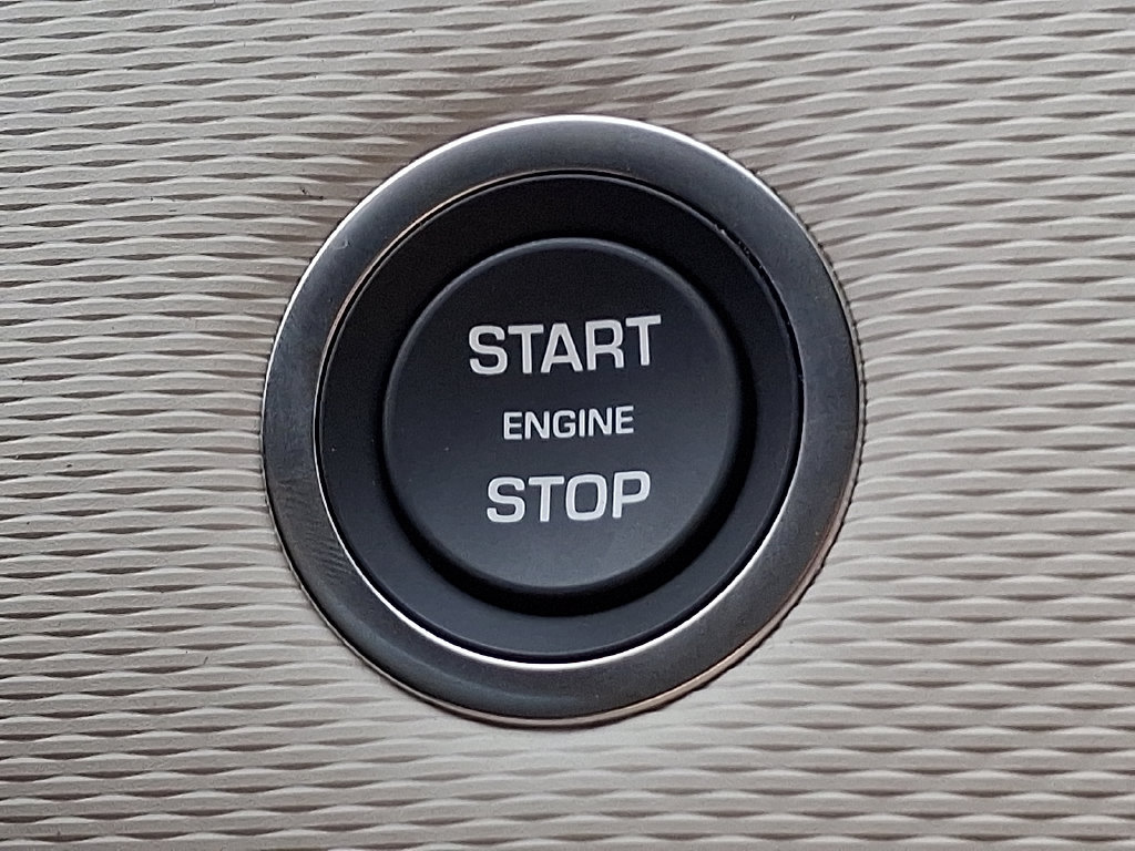 New 2026 Land Rover Discovery Sport Landmark AWD/4WD image 12