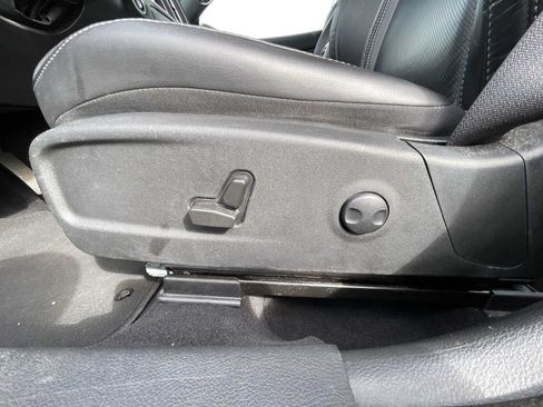 Used 2022 Dodge Charger SXT w/ Leather Interior Group RWD image 14