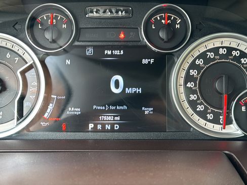 Used 2015 RAM 1500 Laramie w/ Convenience Group AWD/4WD image 30