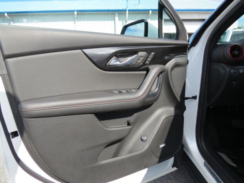 Certified 2023 Chevrolet Blazer RS w/ Driver Confidence II Package image 17