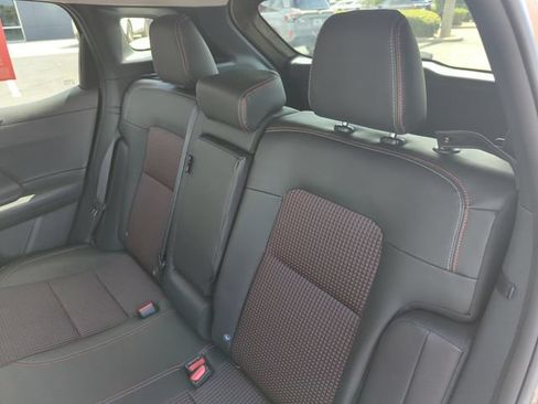 Used 2026 Nissan Kicks SR FWD image 29