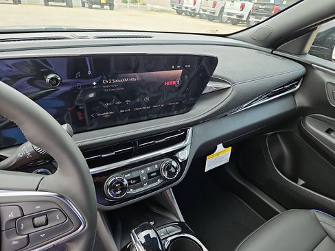 New 2026 Buick Envista Sport Touring w/ Convenience I Package FWD image 17