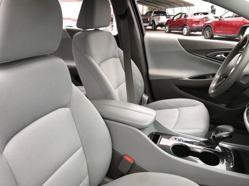 Used 2023 Chevrolet Malibu LT image 7