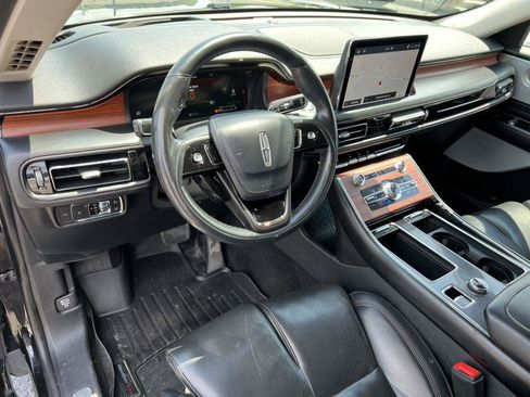 Used 2022 Lincoln Aviator Reserve w/ Equipment Group 201A AWD/4WD image 16