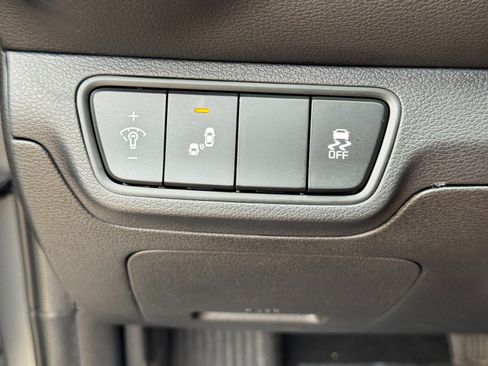 Used 2023 Kia Forte LXS w/ LXS Technology Package FWD image 16